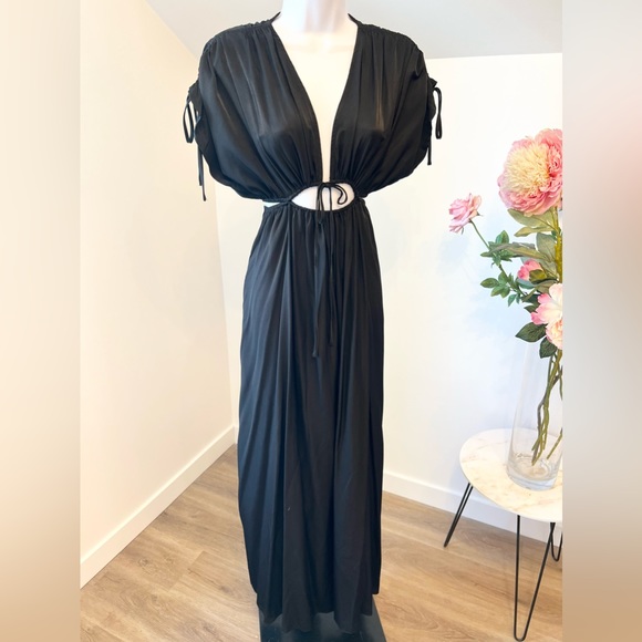 MADISON THE LABEL Marilyn Maxi Dress size xs,s,m - Picture 1 of 9